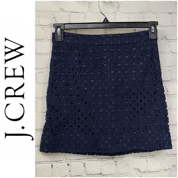 J. Crew Eyelet Lace Mini Skirt Navy Blue Size 0 A-line Lined Neutral Casual XS - Picture 5 of 9
